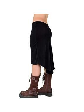 Y2K TRAD GOTH MINIMALIST SKIRT
